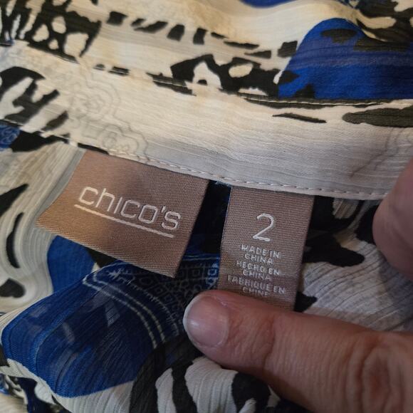 Chico’s Sheer Crinkle Dot Animal Print Top Women’s 2 - Picture 3 of 11